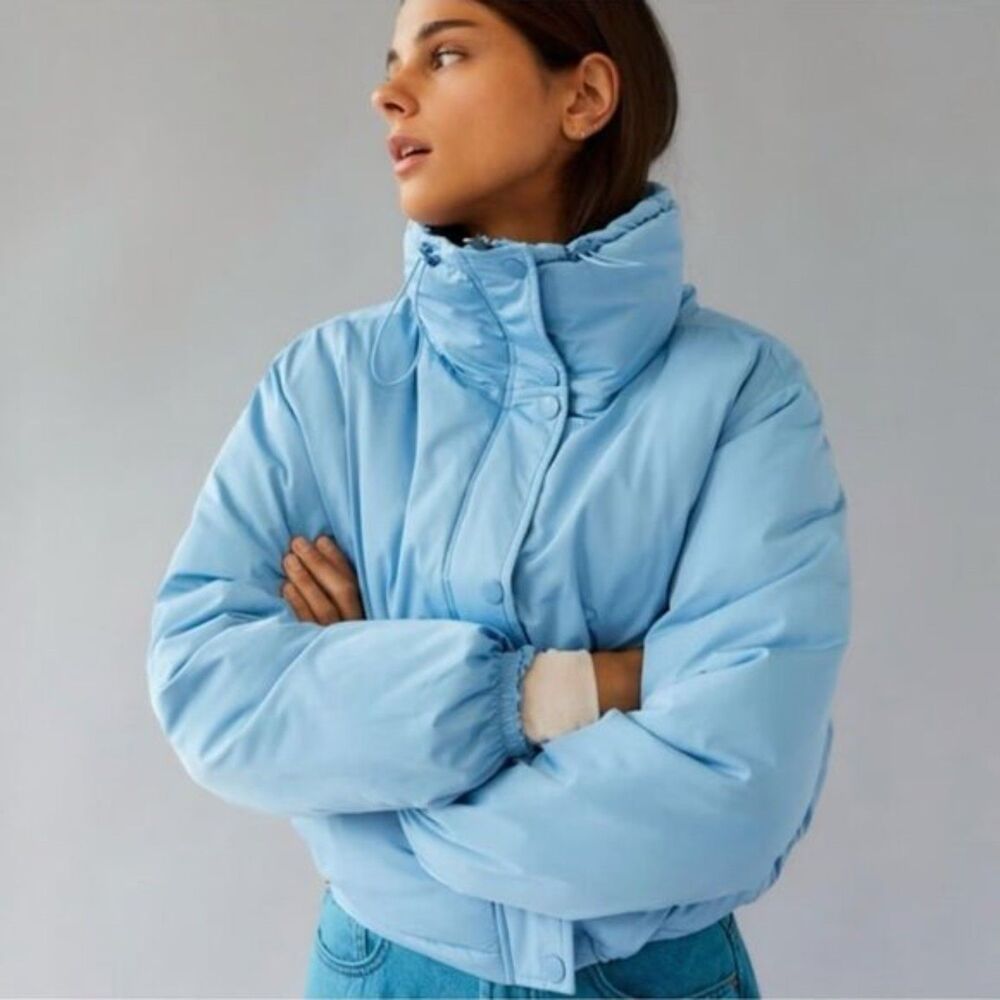 Urban Outfitters BDG Baby Blue Puffer Jacket Size S Barbie Classic Winter Skiing